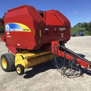 2013 New Holland BR7060