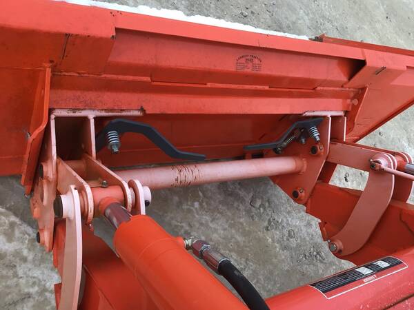 Kubota M6-111 - Image 11