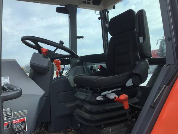 Kubota M6-111 - Image 14