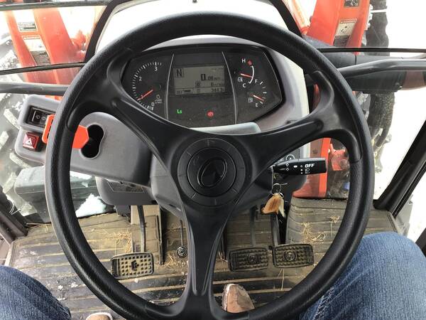 Kubota M6-111 - Image 16