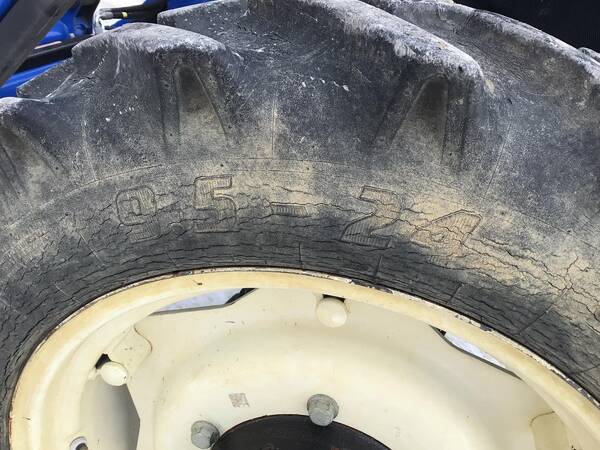 2012 New Holland WORKMASTER 55 - Image 23