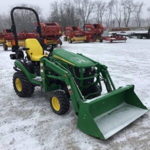 2016 John Deere 1025R