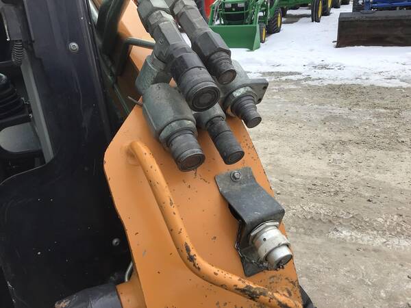 2018 Case TV380 - Image 10