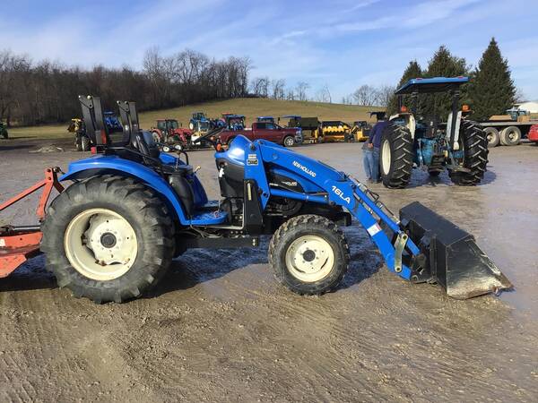 New Holland TC35S - Image 3