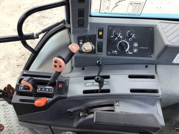 1994 Ford 8240 - Image 18