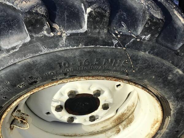 New Holland TC35S - Image 29