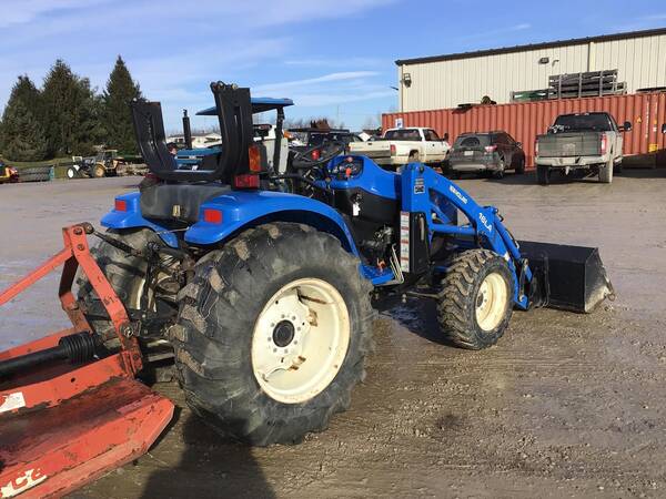 New Holland TC35S - Image 7