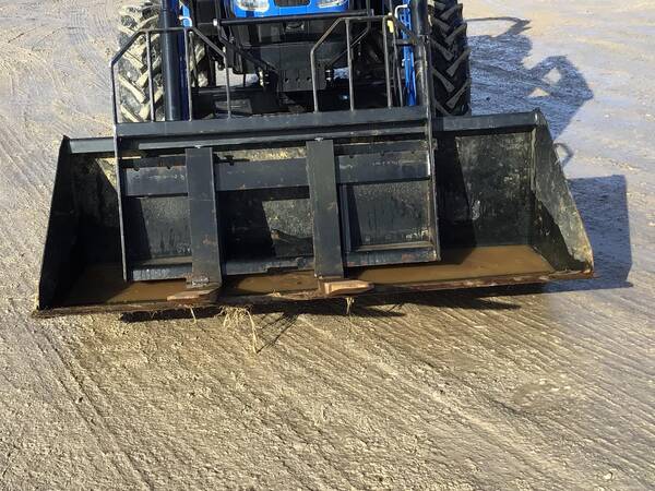 2021 New Holland WORKMASTER 50 - Image 10