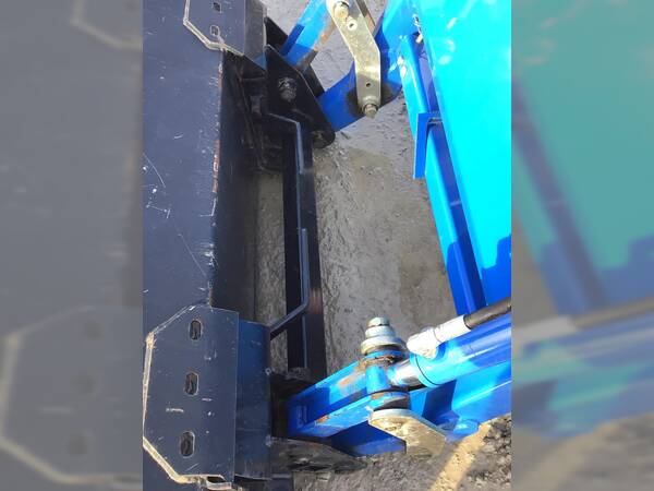 New Holland TC35S - Image 12