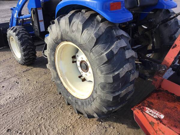 New Holland TC35S - Image 26