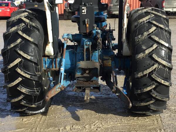 Ford 5610 II - Image 8