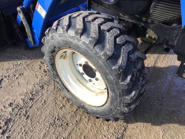 New Holland TC35S - Image 28