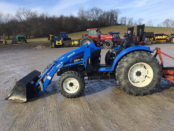 New Holland TC35S - Image 4