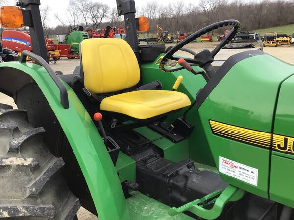 1993 John Deere 5200 - Image 10