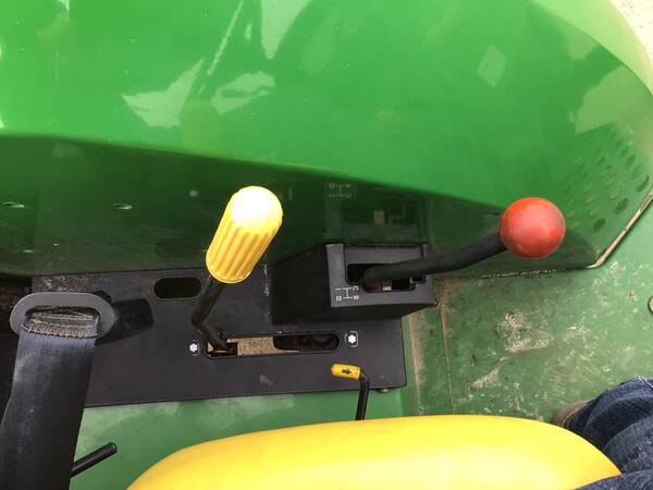 1993 John Deere 5200 - Image 16