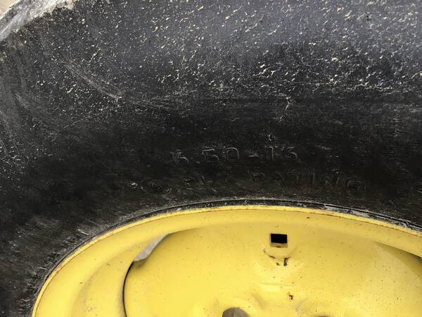 1993 John Deere 5200 - Image 20